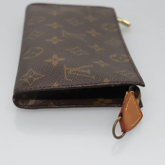LOUIS VUITTON Monogram Bucket GM Accessory Pouch - Picture 4 of 16